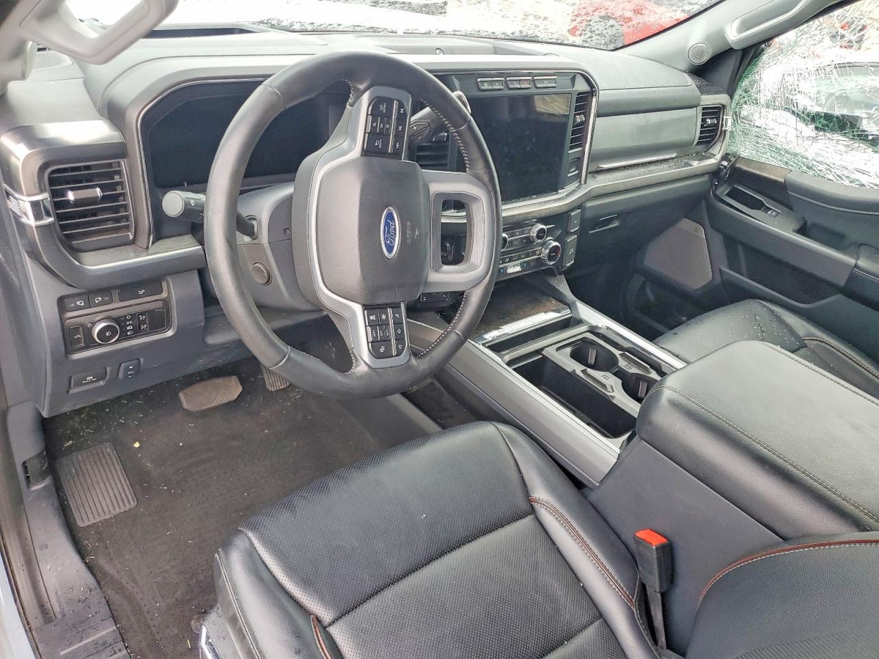 2024 Ford F350 Super Duty - zdjęcie 8