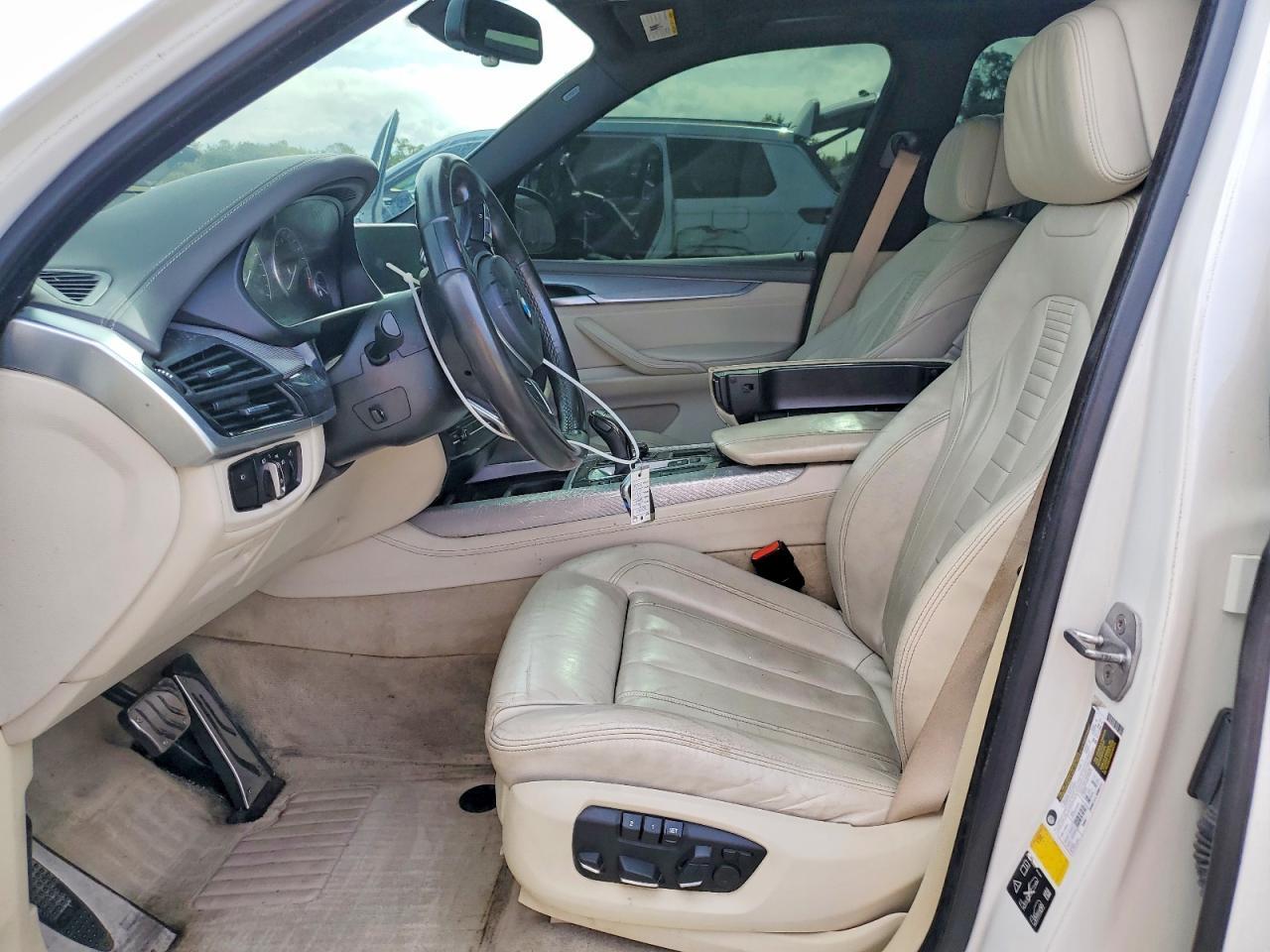 2016 BMW X5 xDrive50I - zdjęcie 7