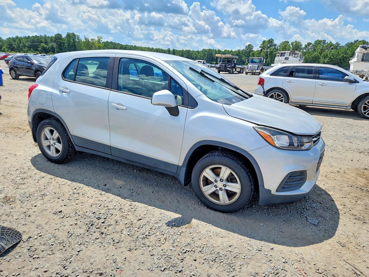 2019 Chevrolet Trax Ls - zdjęcie 4