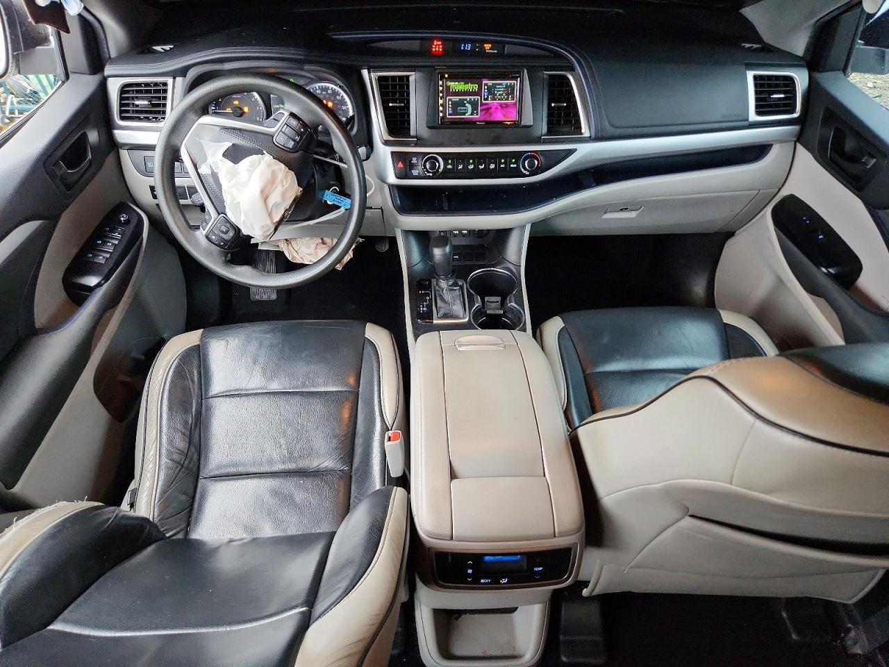 2019 Toyota Highlander Le - zdjęcie 8