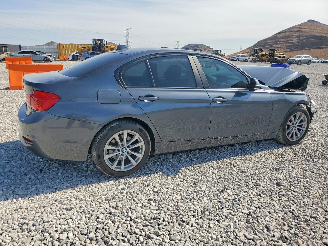2016 BMW 320 I - zdjęcie 3