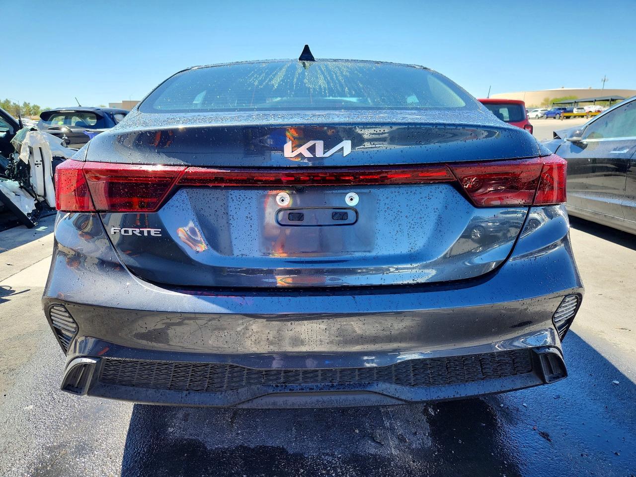2023 Kia Forte Lxs - zdjęcie 6