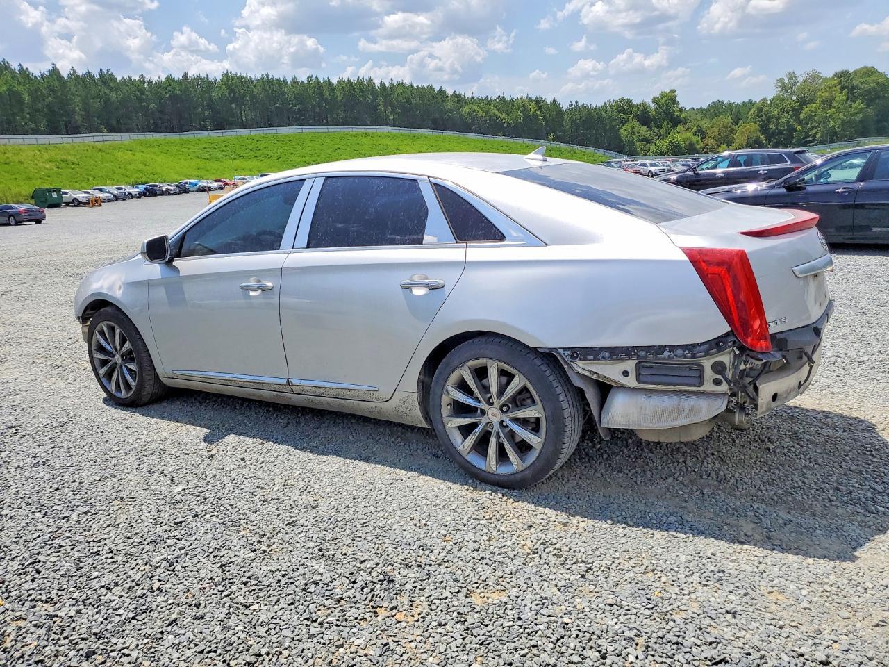 2013 Cadillac Xts - zdjęcie 2