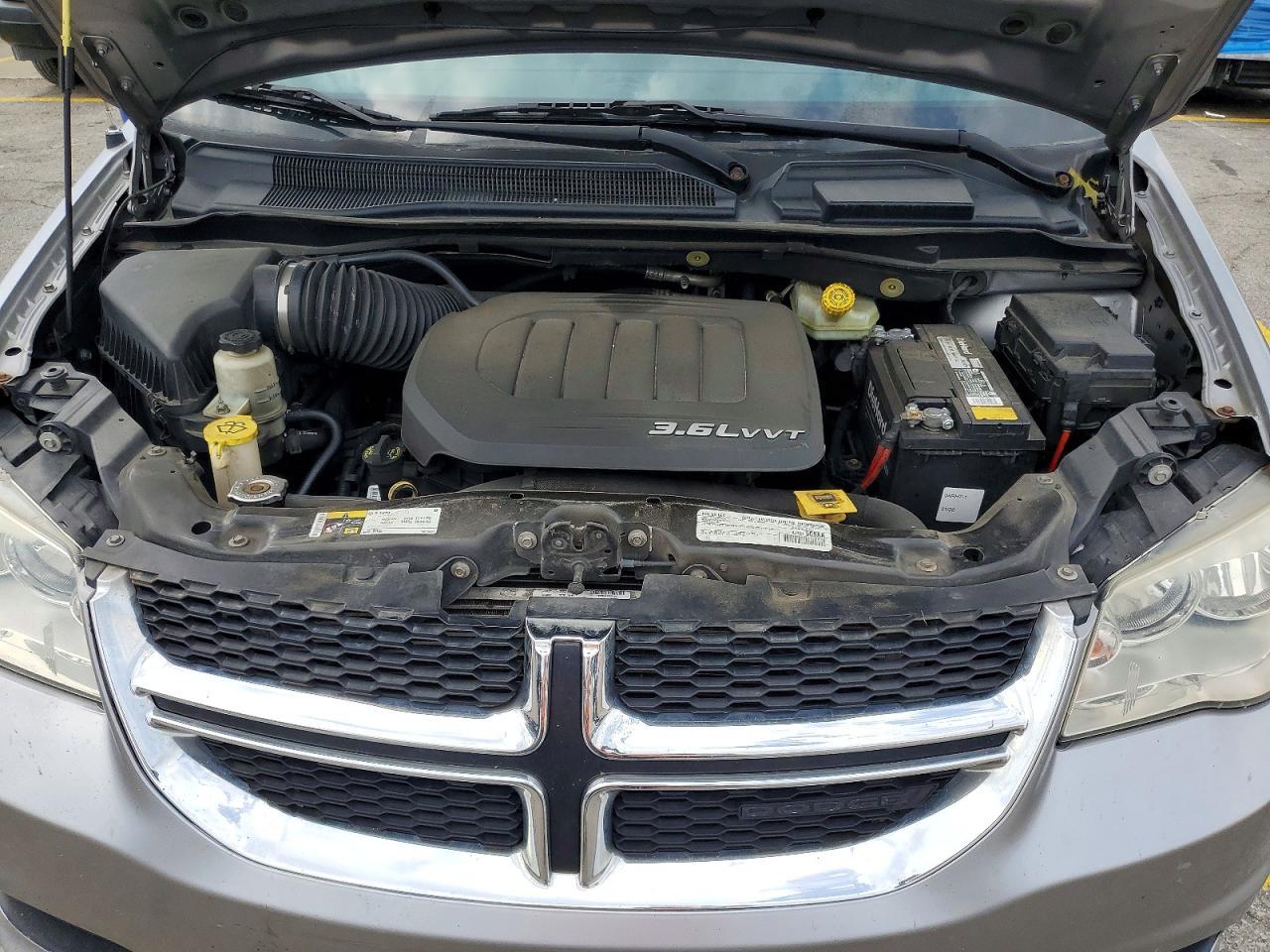2016 Dodge Grand Caravan Sxt - zdjęcie 12