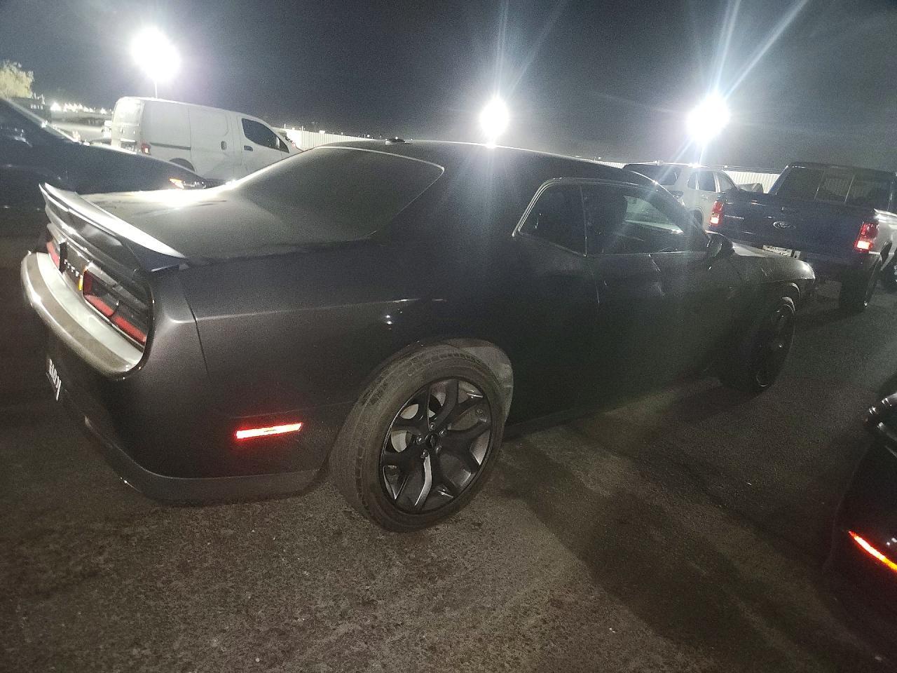 2020 Dodge Challenger Sxt - zdjęcie 3