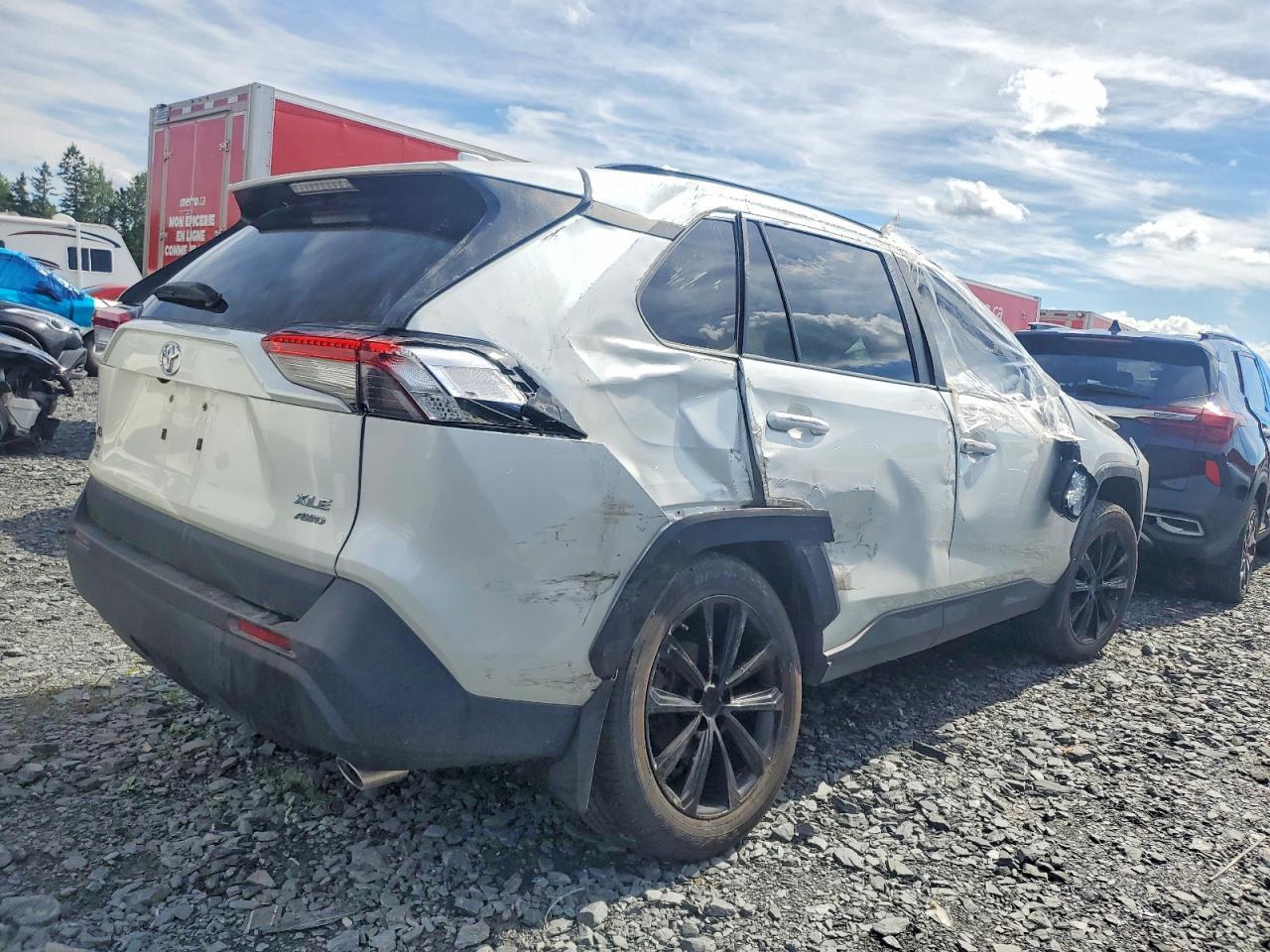 2024 Toyota Rav4 Xle - zdjęcie 3