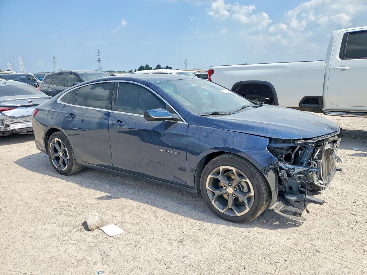 2020 Chevrolet Malibu Lt - zdjęcie 4