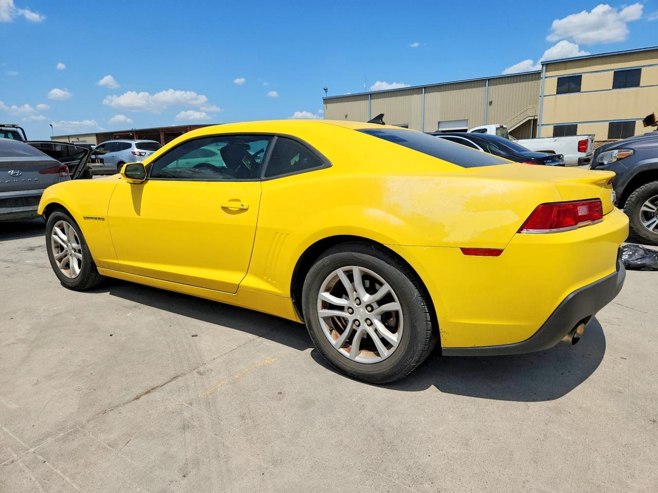2015 Chevrolet Camaro Ls - zdjęcie 2