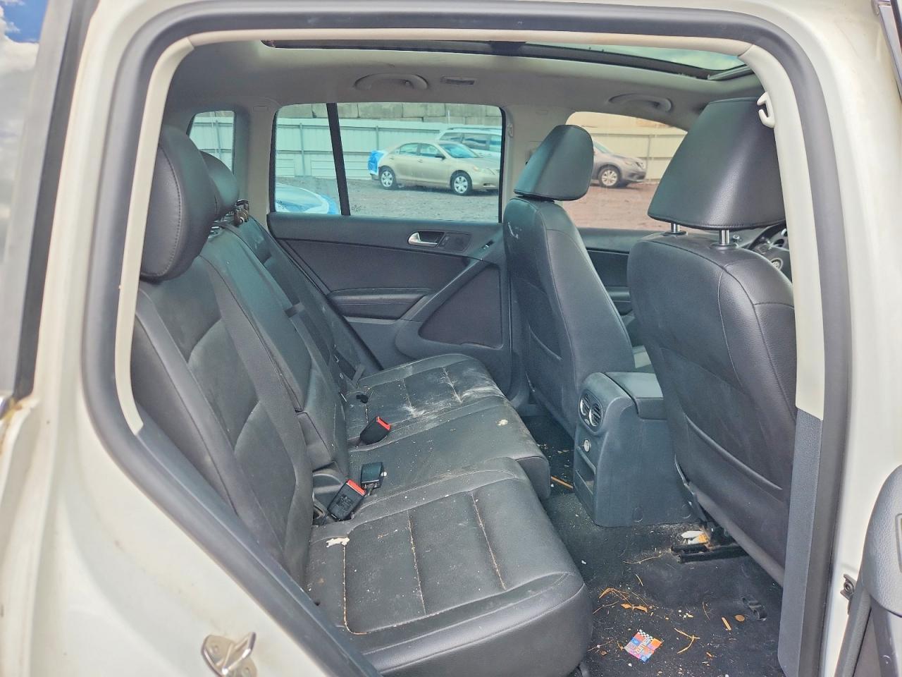 2013 Volkswagen Tiguan S/Se/Sel - zdjęcie 11
