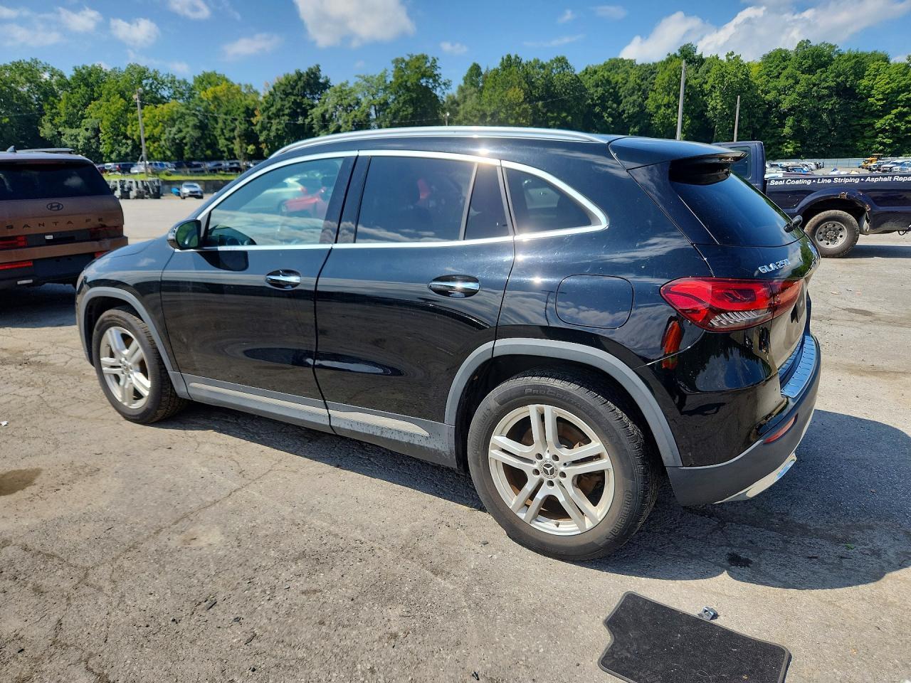 2021 Mercedes-Benz Gla 250 4Matic - zdjęcie 2