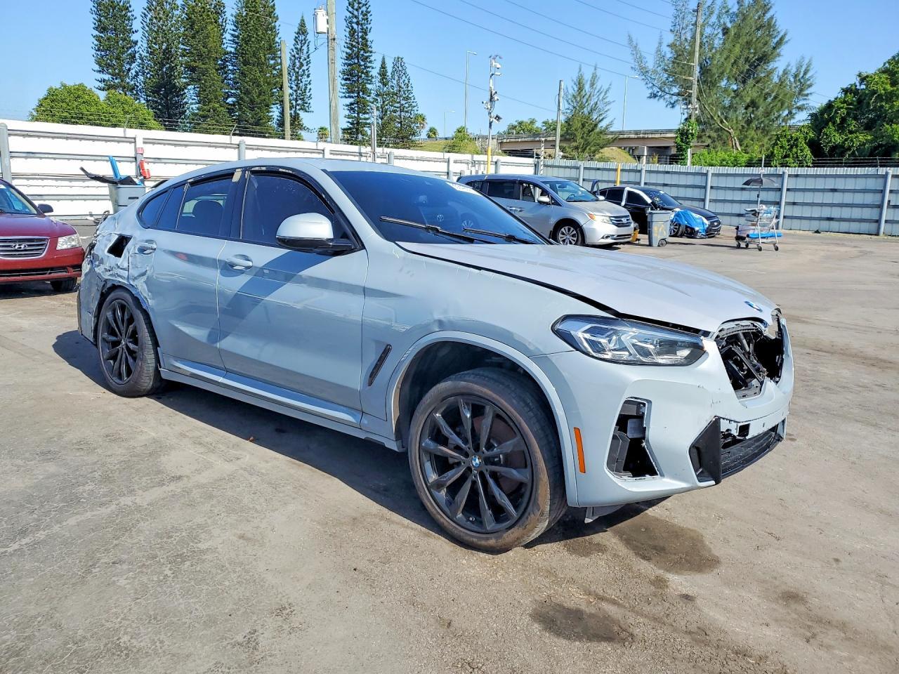 2024 BMW X4 xDrive30I - zdjęcie 4