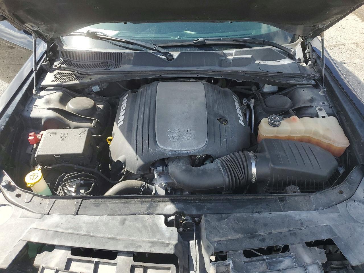2021 Dodge Challenger R/T - zdjęcie 11