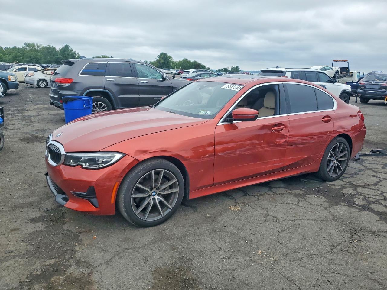 2019 BMW Seria 3 330i - zdjęcie główne