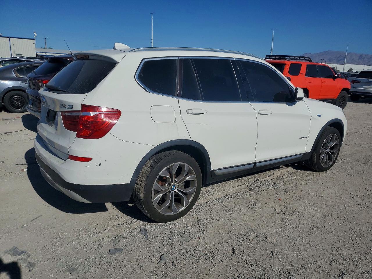 2015 BMW X3 xDrive28I - zdjęcie 3