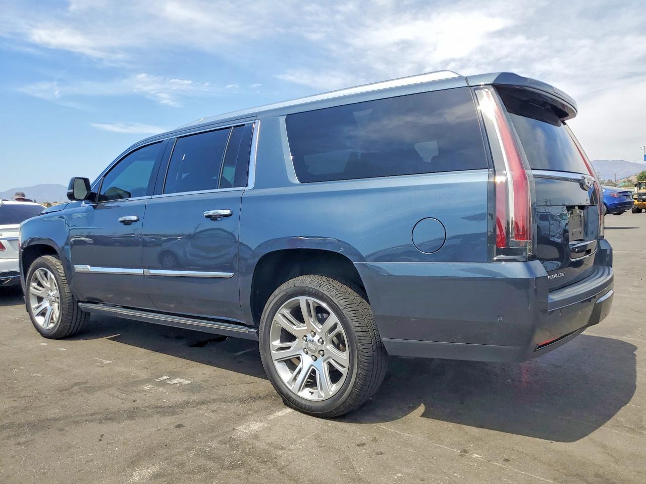 2019 Cadillac Escalade Esv Premium Luxury - zdjęcie 2