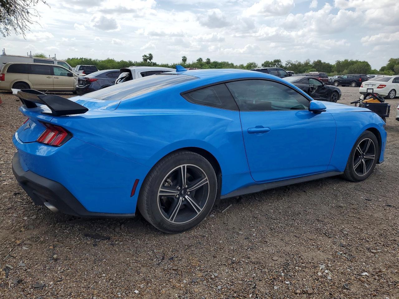 2024 Ford Mustang - zdjęcie 3