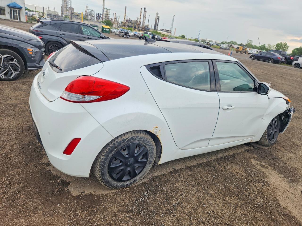 2013 Hyundai Veloster Base - zdjęcie 3