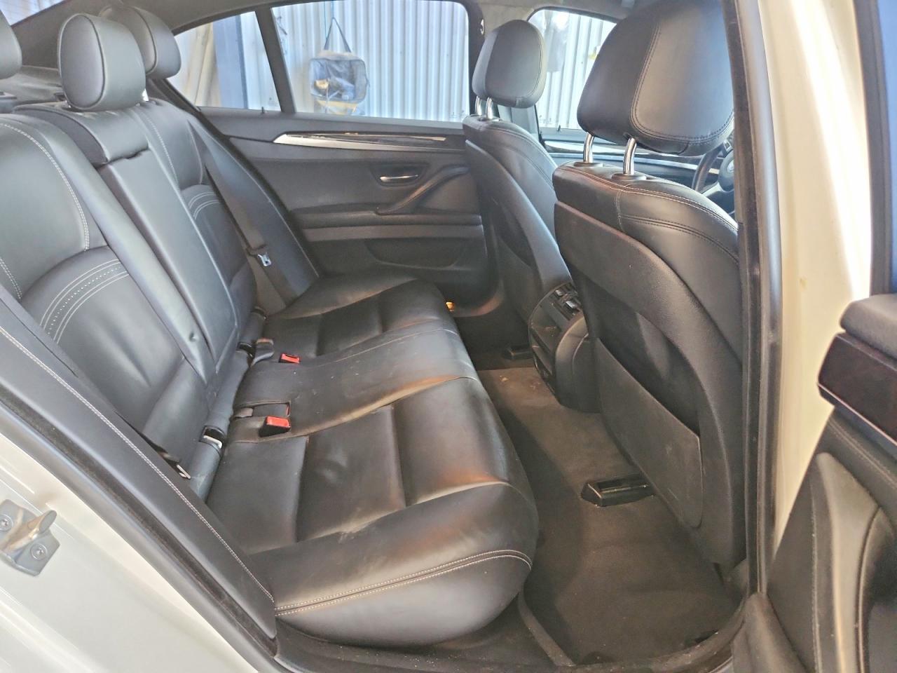 2016 BMW 528 Xi - zdjęcie 10