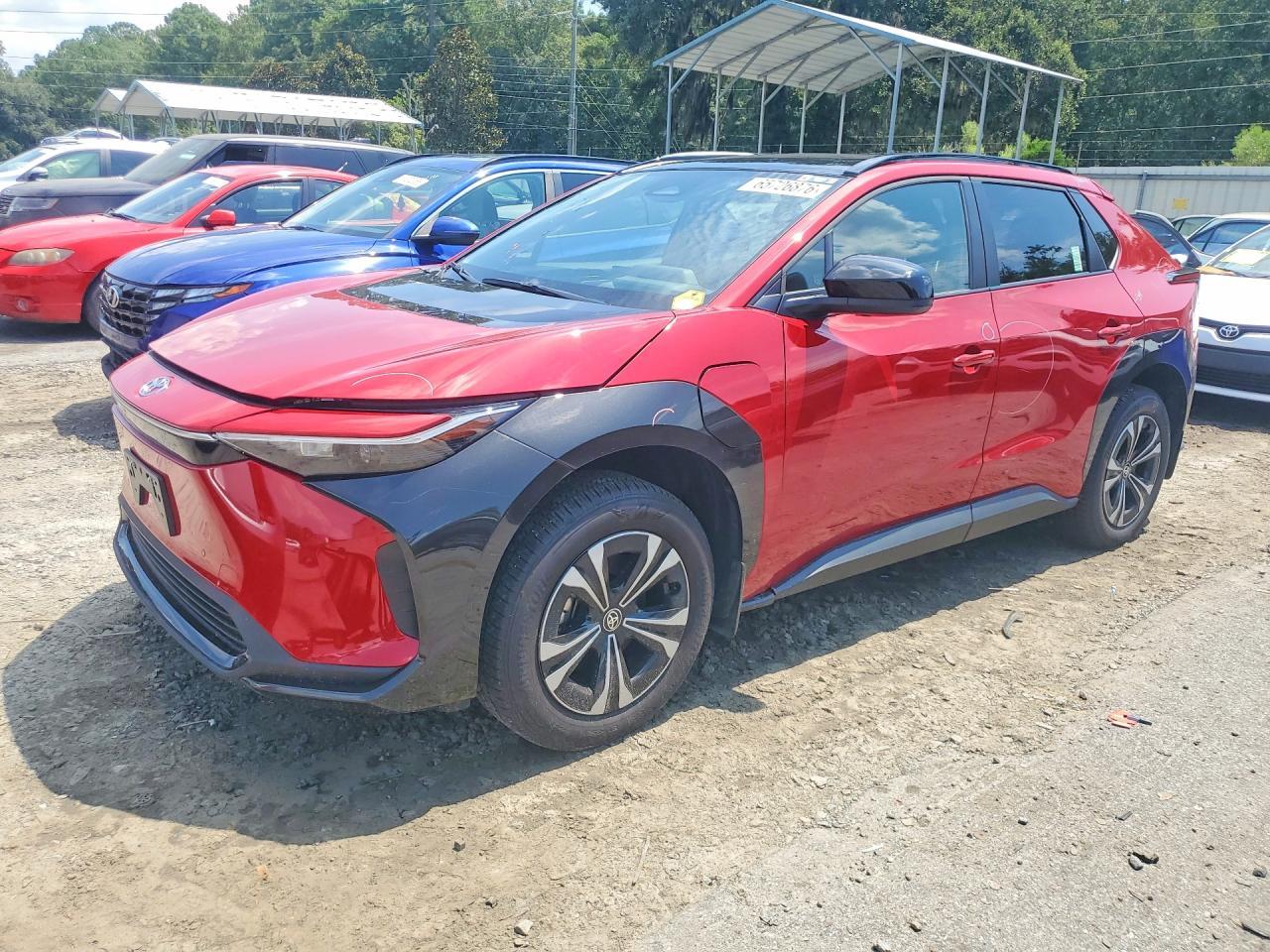 2023 Toyota Bz4X Xle - zdjęcie główne