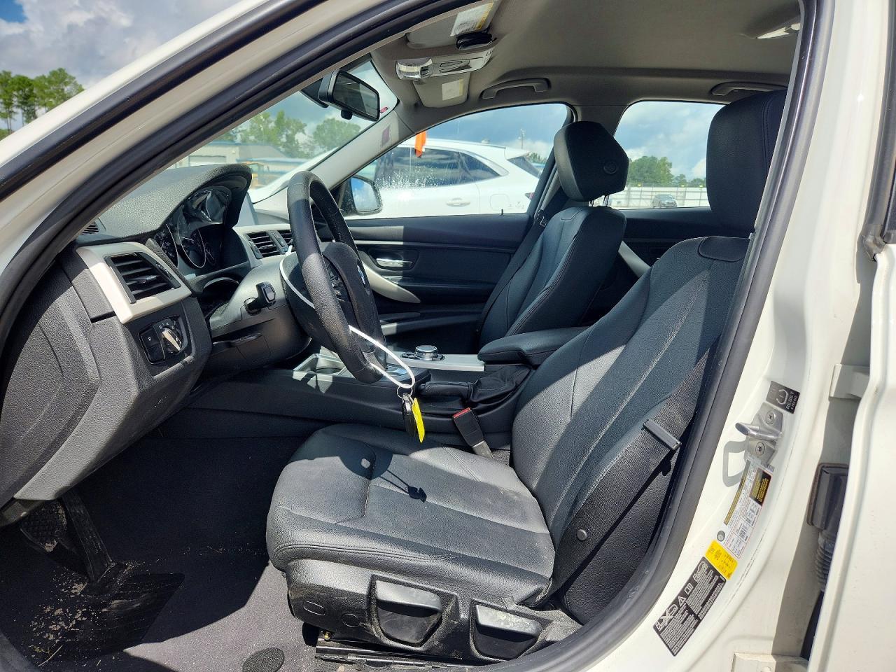 2015 BMW 320 I xDrive - zdjęcie 7