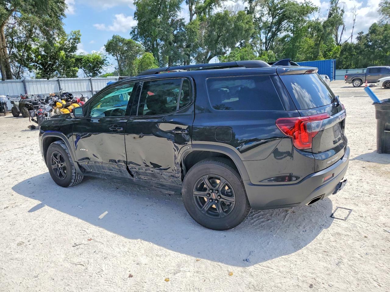 2022 GMC Acadia At4 - zdjęcie 2