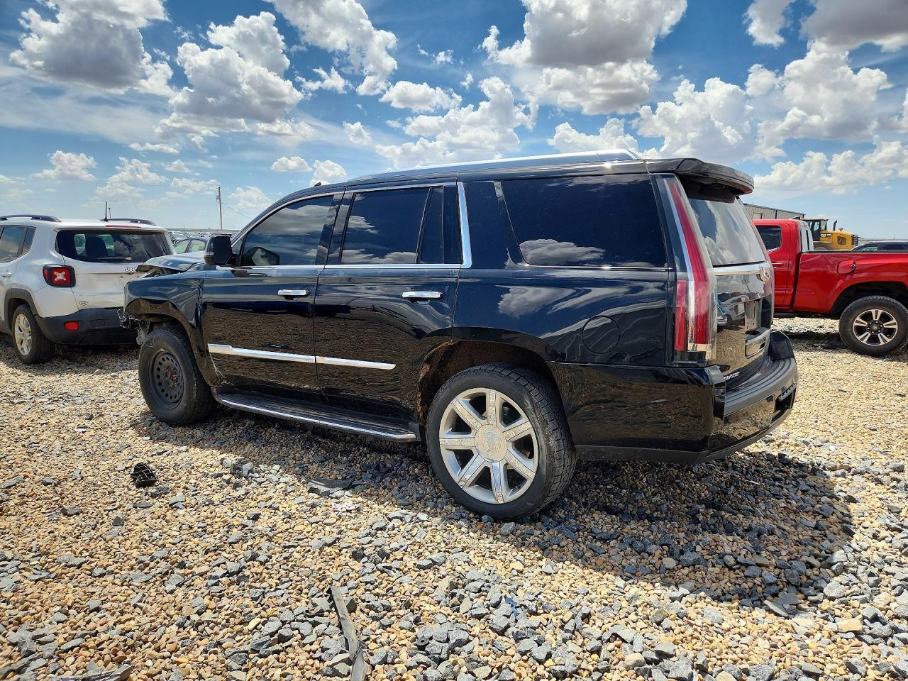 2018 Cadillac Escalade Luxury - zdjęcie 2