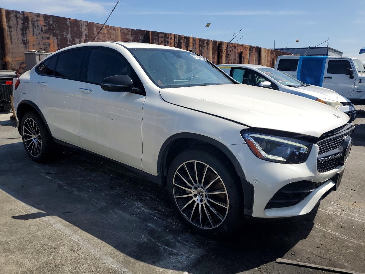 2021 Mercedes-Benz Glc Coupe 300 4Matic - zdjęcie 4