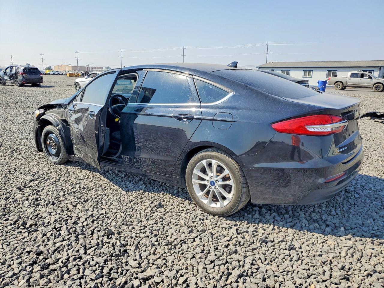 2019 Ford Fusion Se - zdjęcie 2