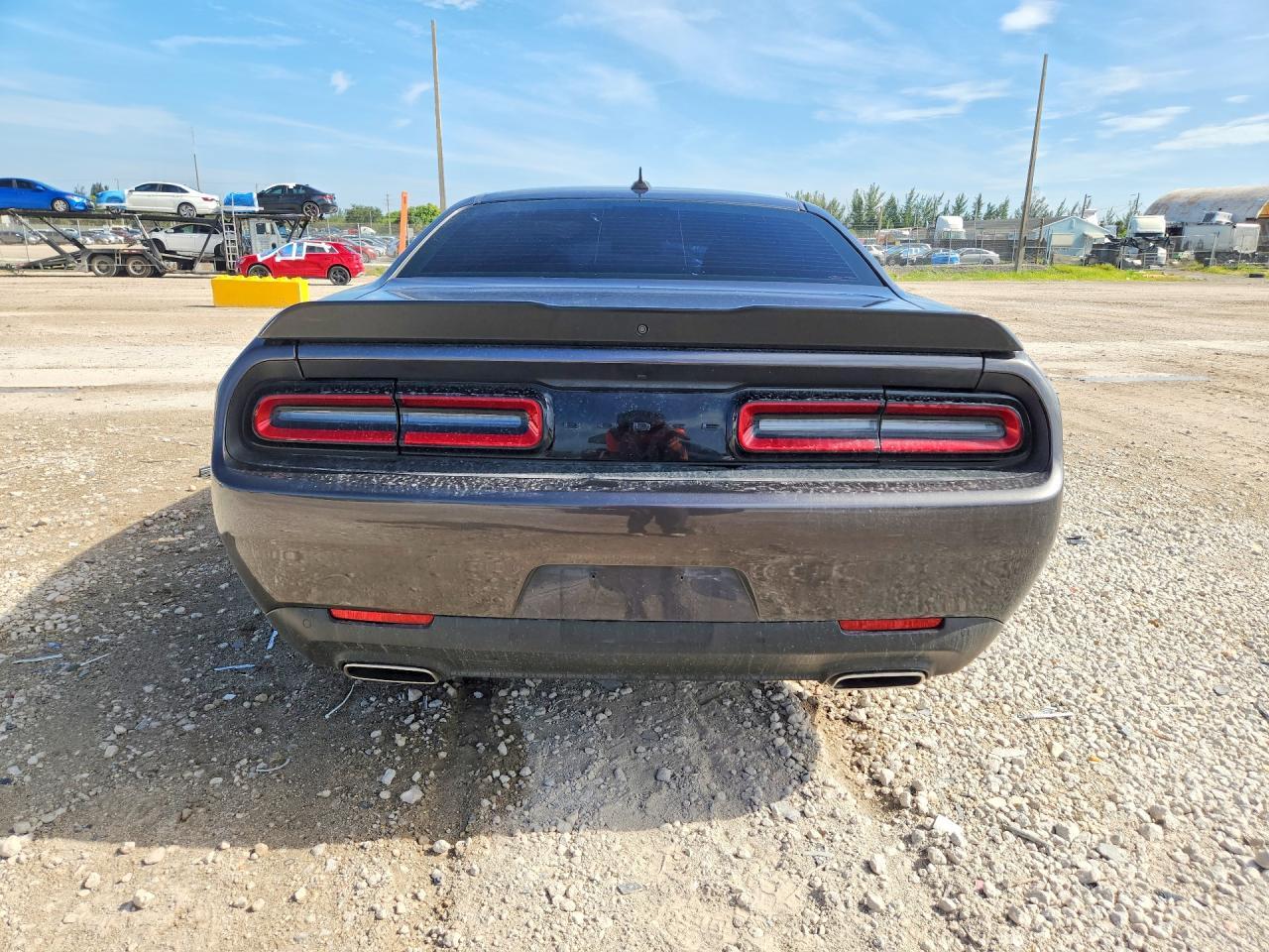 2022 Dodge Challenger Gt - zdjęcie 6