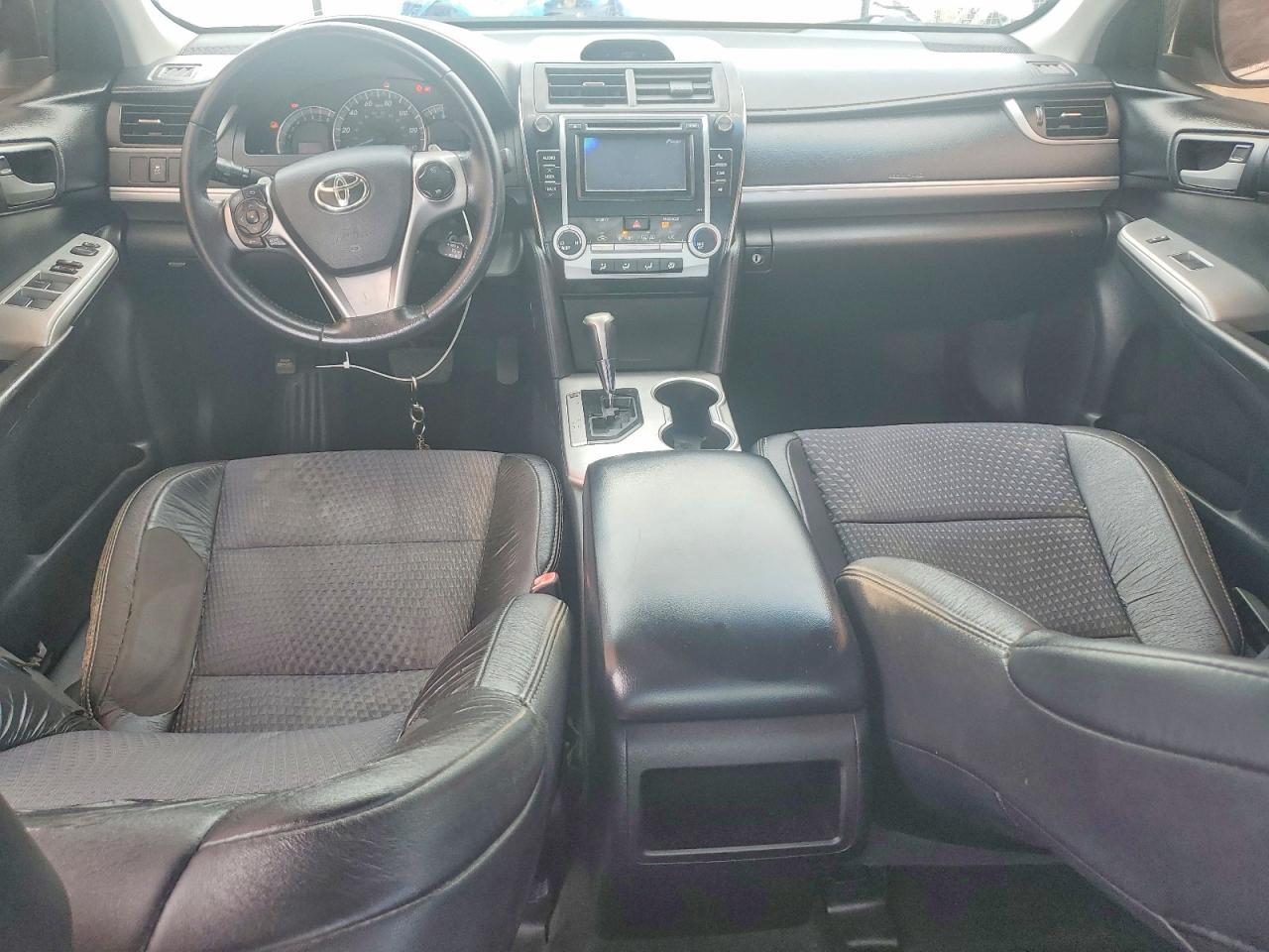 2014 Toyota Camry Se - zdjęcie 8