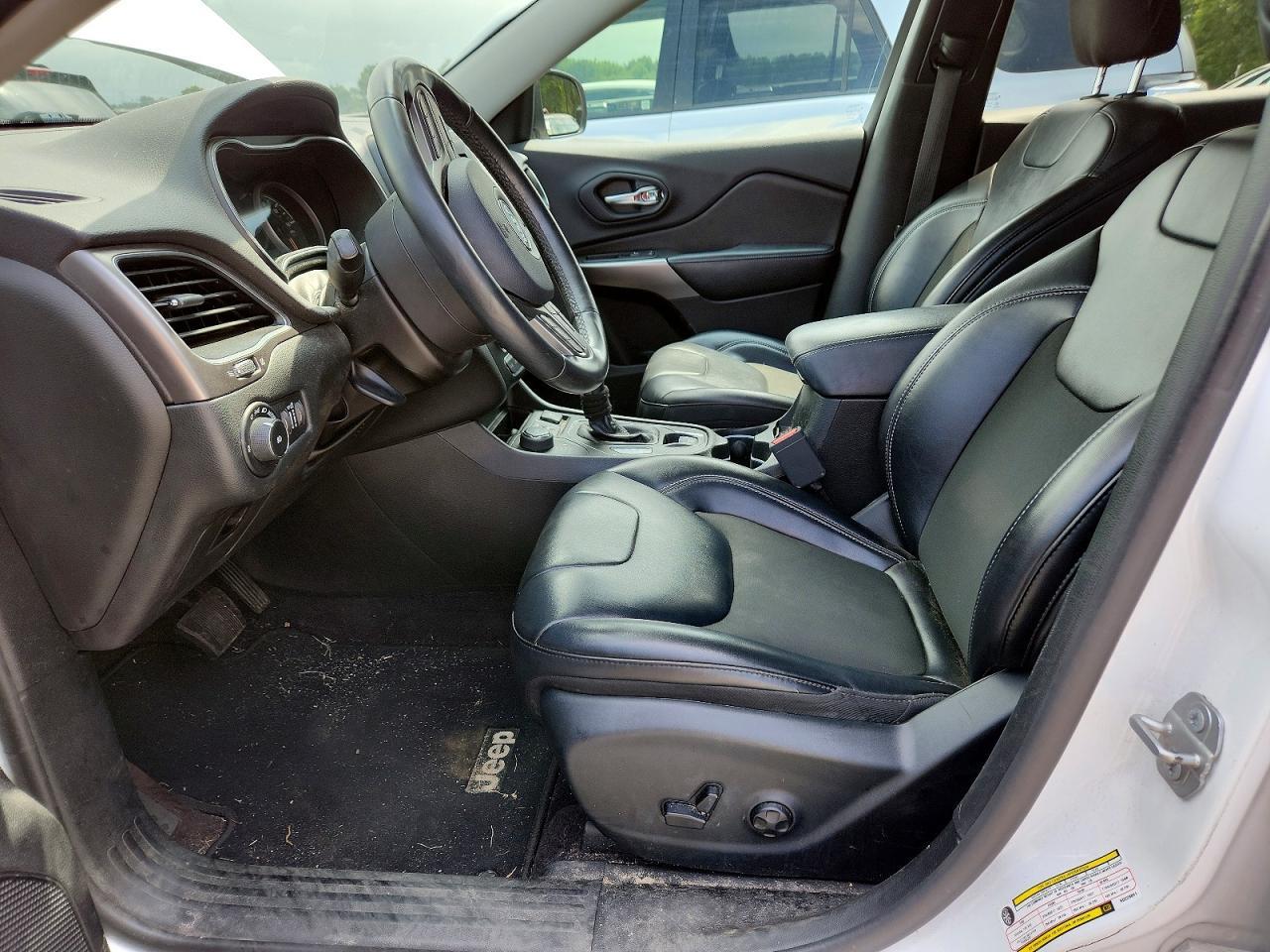 2019 Jeep Cherokee Latitude Plus - zdjęcie 7