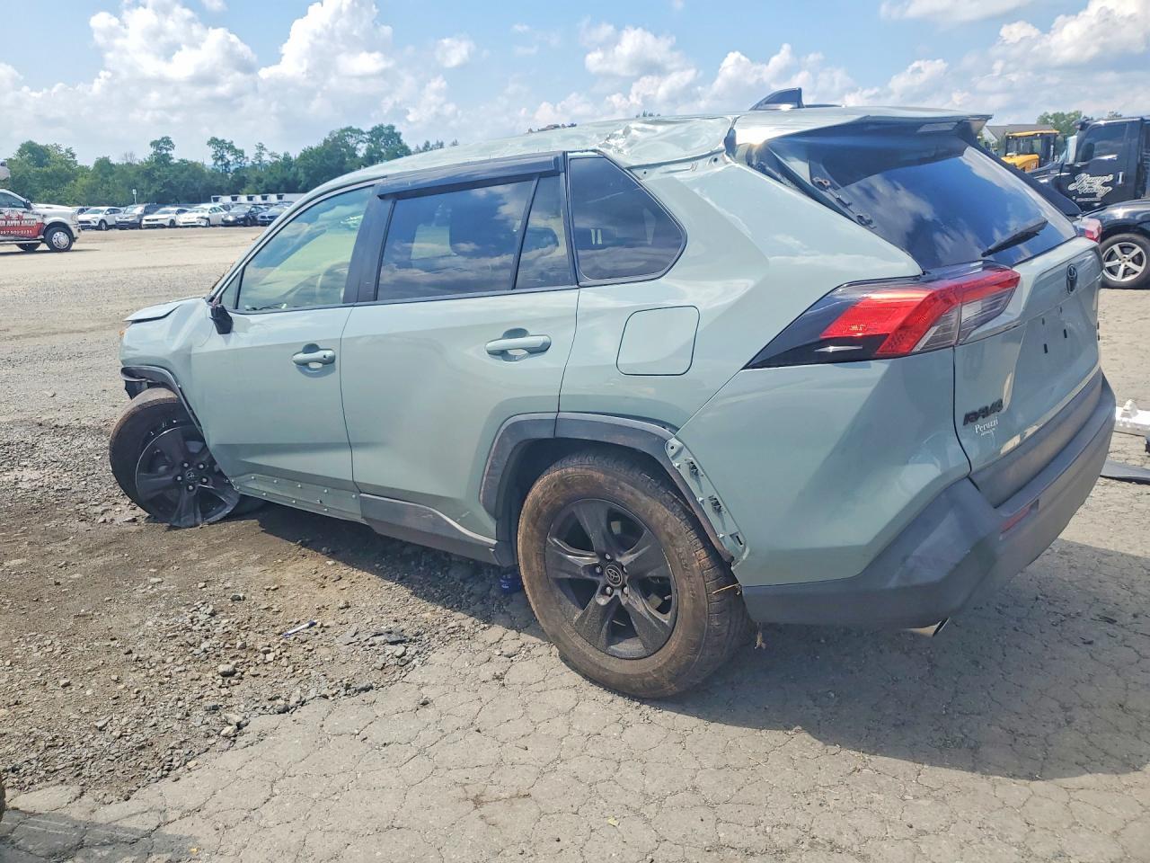 2019 Toyota Rav4 Xle - zdjęcie 2