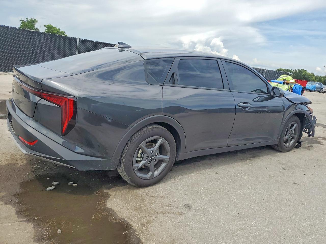 2025 Kia K4 Lxs - zdjęcie 3