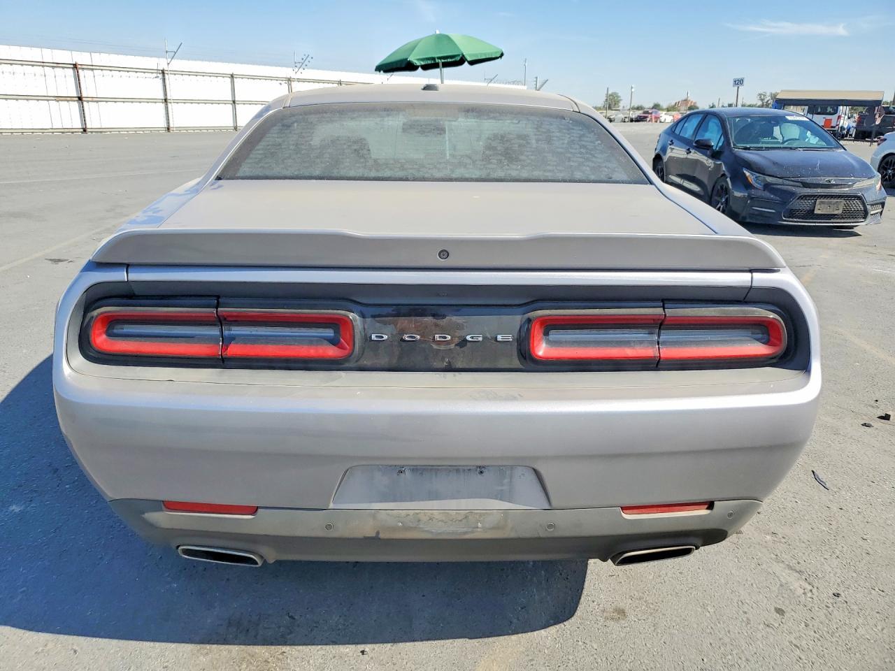 2015 Dodge Challenger Sxt - zdjęcie 6
