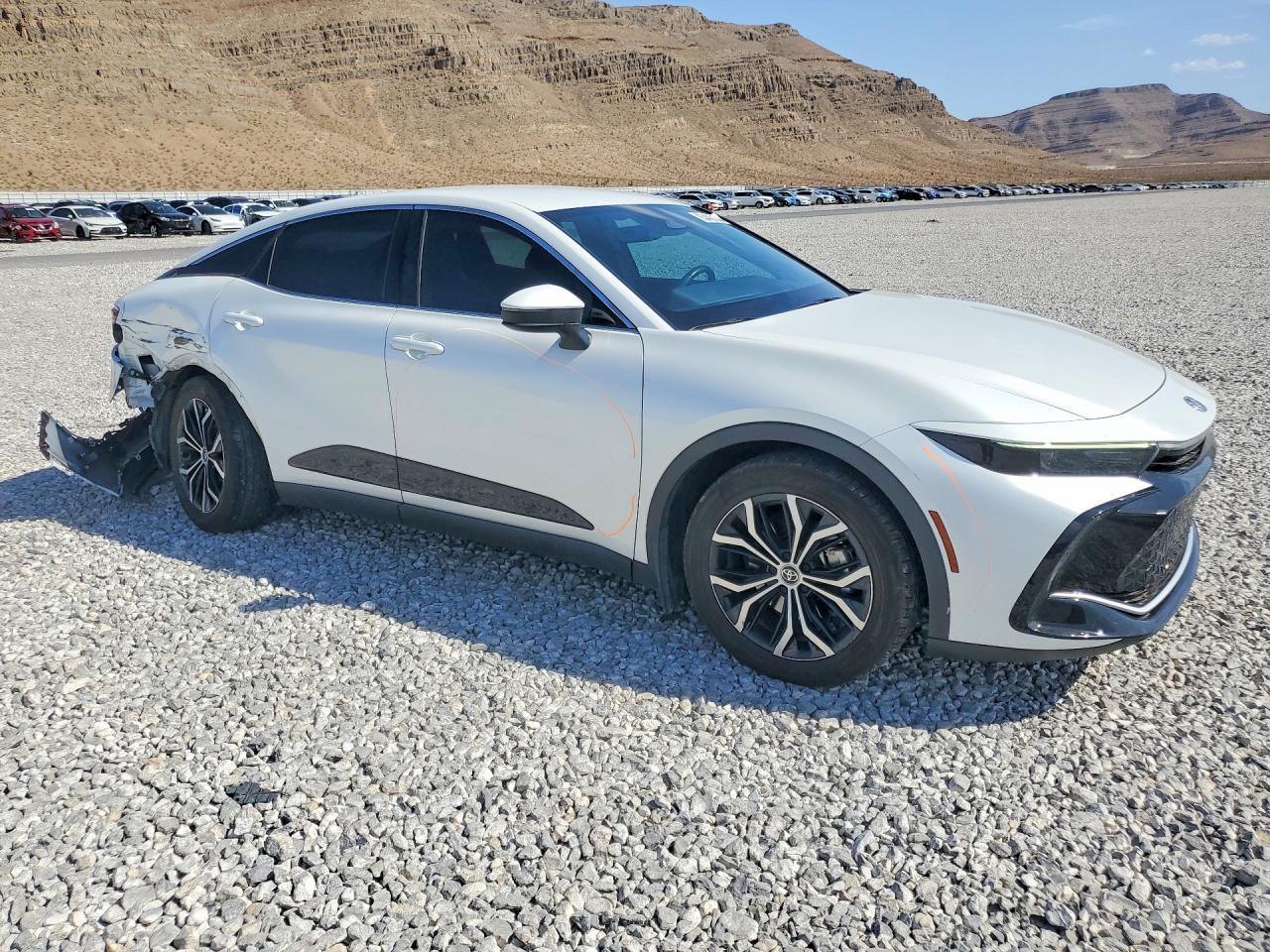 2023 Toyota Crown Xle - zdjęcie 4