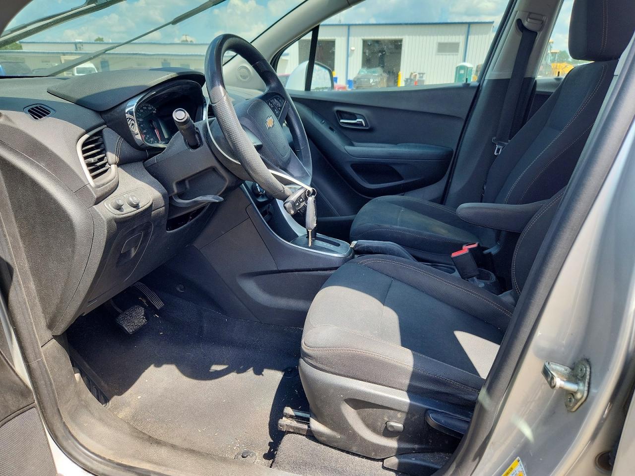 2019 Chevrolet Trax Ls - zdjęcie 7
