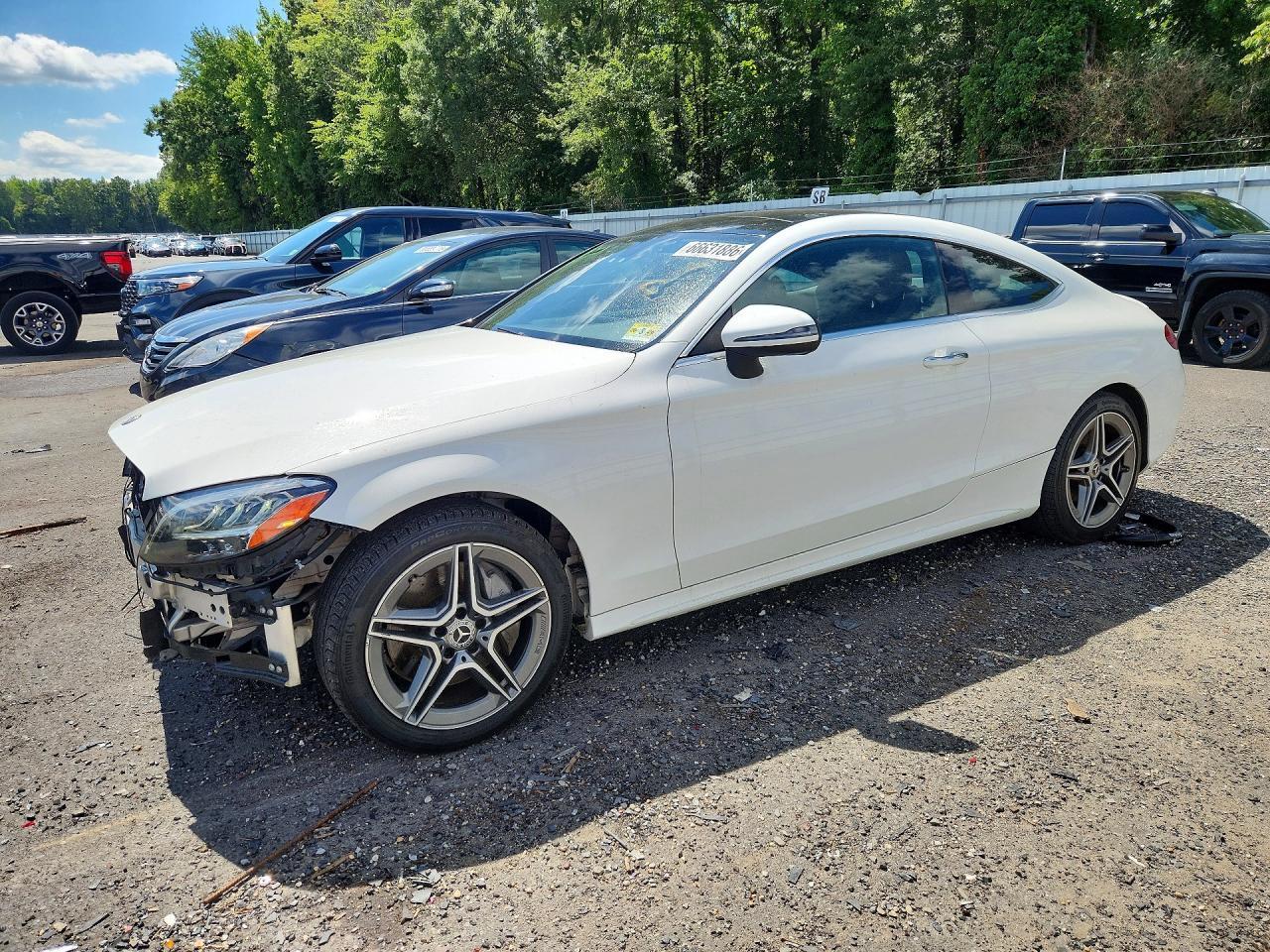 2019 Mercedes-Benz C 300 4Matic - zdjęcie główne