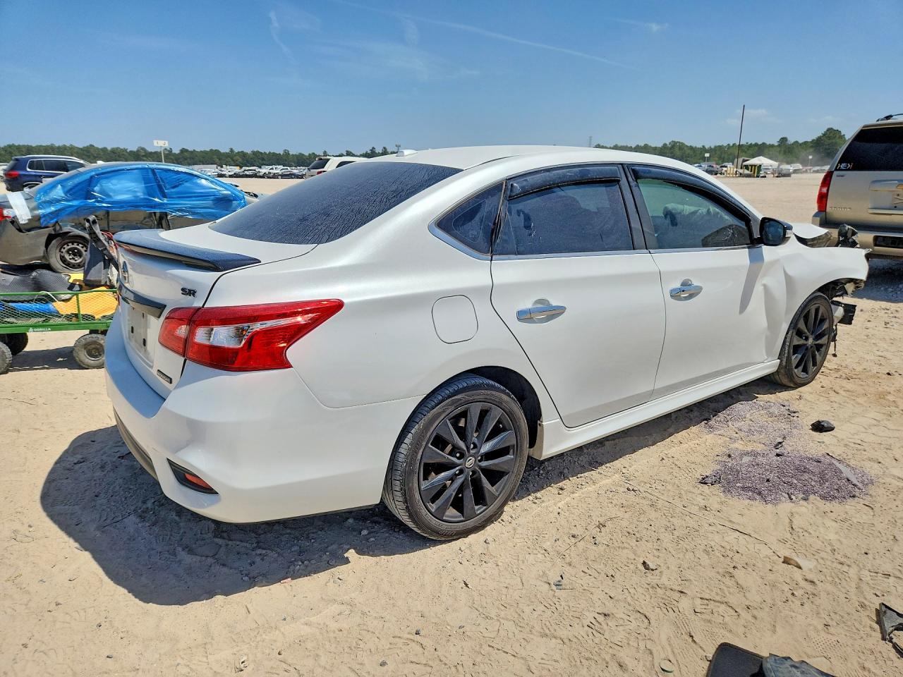2018 Nissan Sentra Sr - zdjęcie 3
