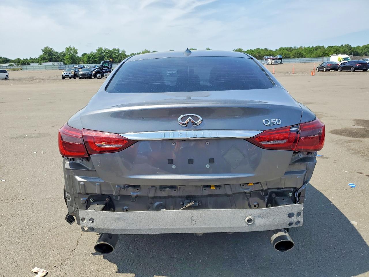 2018 Infiniti Q50 3.0T Luxe - zdjęcie 6