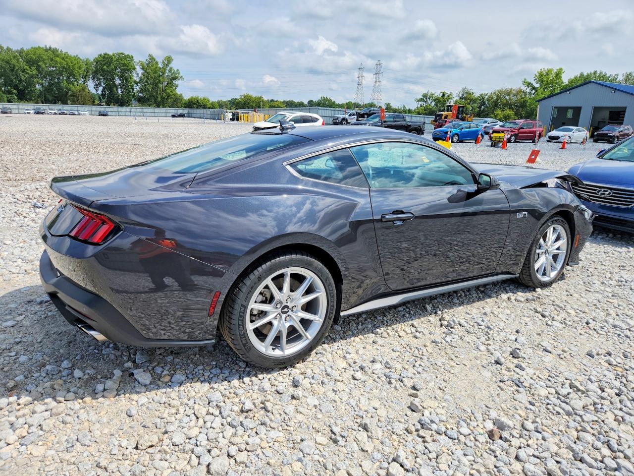 2024 Ford Mustang Gt - zdjęcie 3