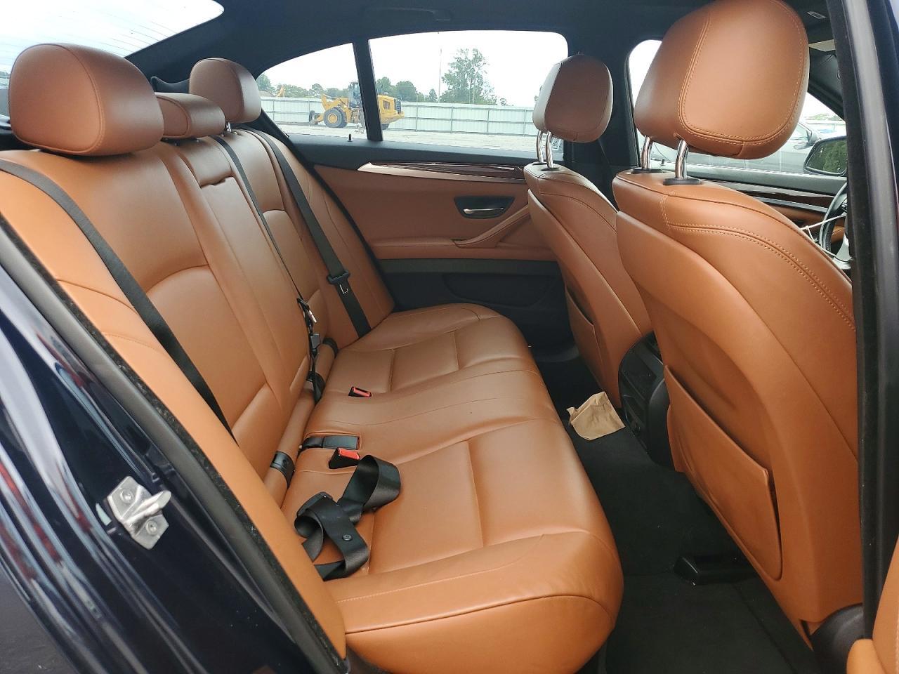 2015 BMW Seria 5 535i - zdjęcie 10