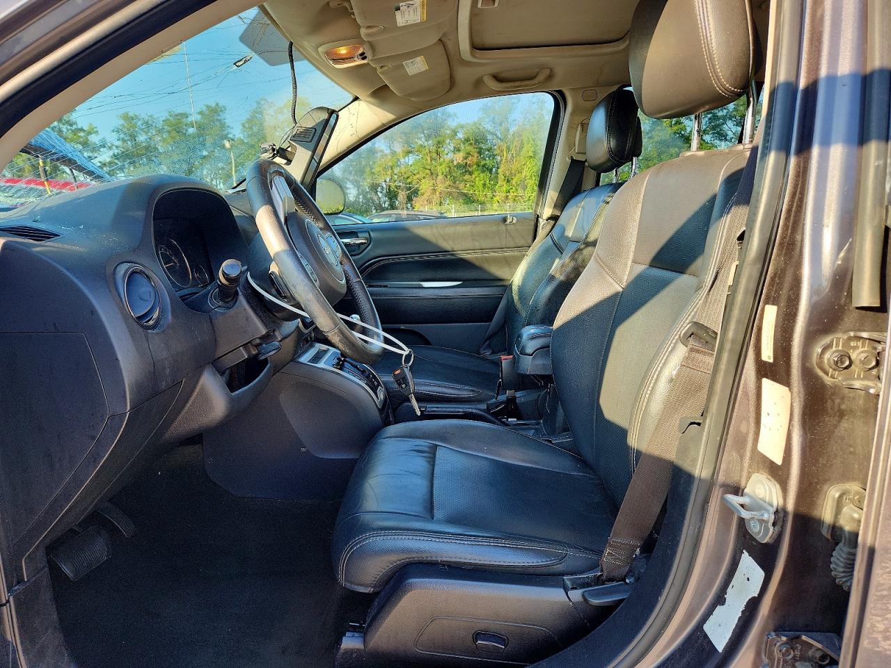 2015 Jeep Compass Latitude - zdjęcie 7