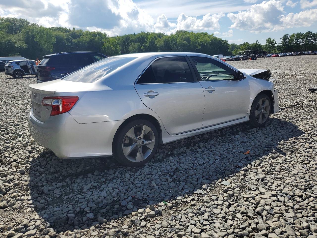 2014 Toyota Camry Se Sport - zdjęcie 3