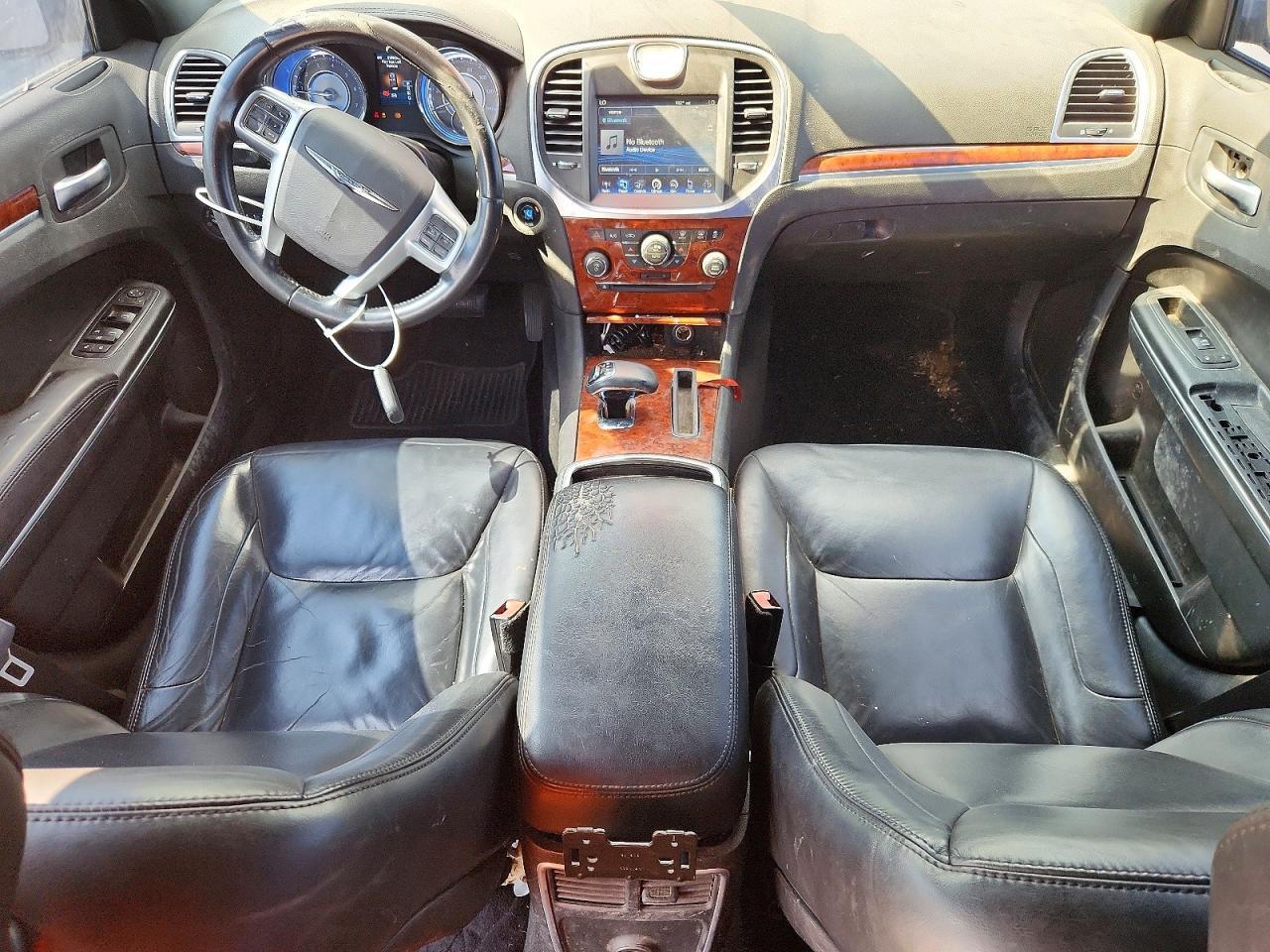 2013 Chrysler 300 - zdjęcie 8