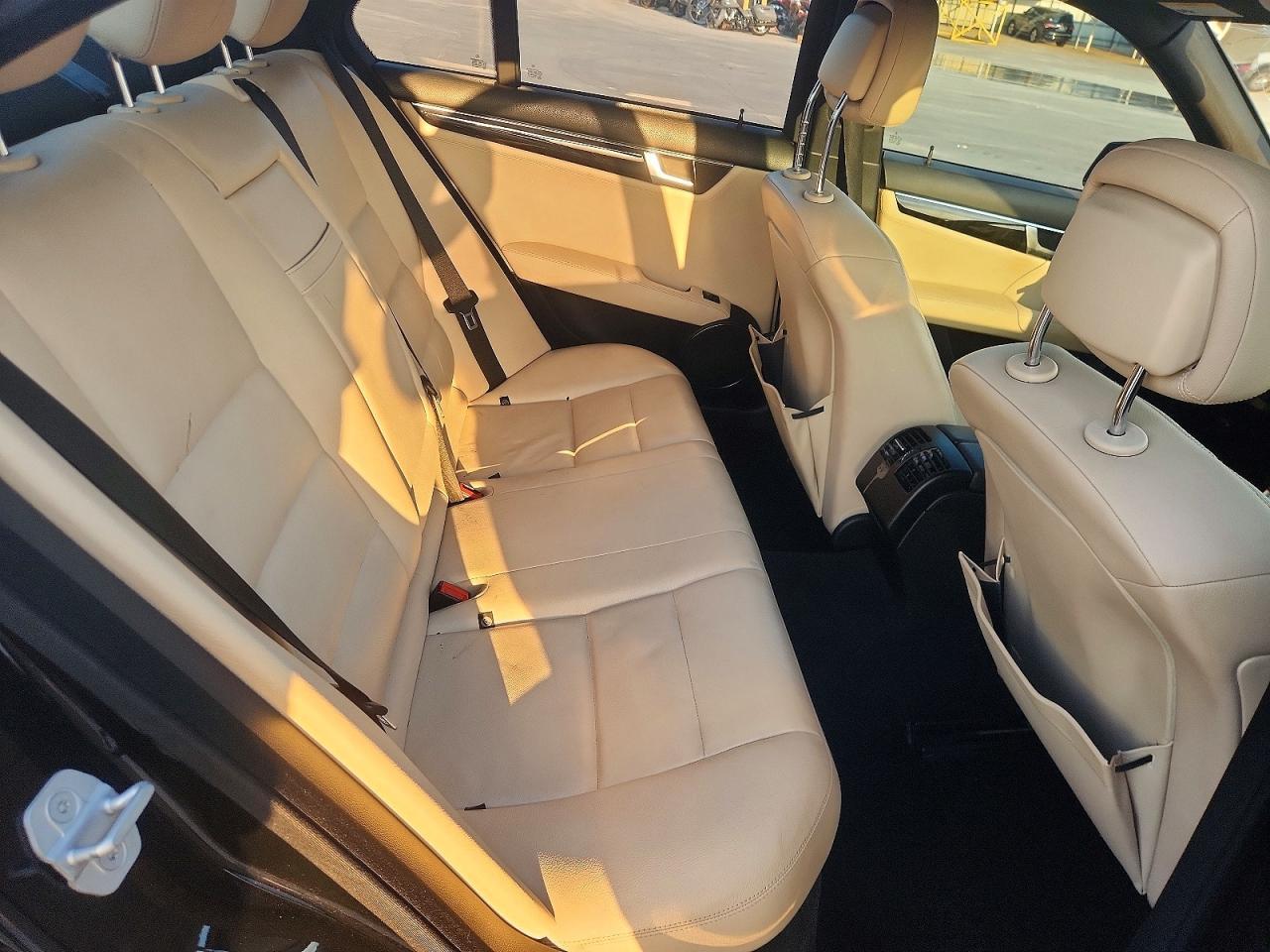 2013 Mercedes-Benz C 300 4Matic - zdjęcie 10