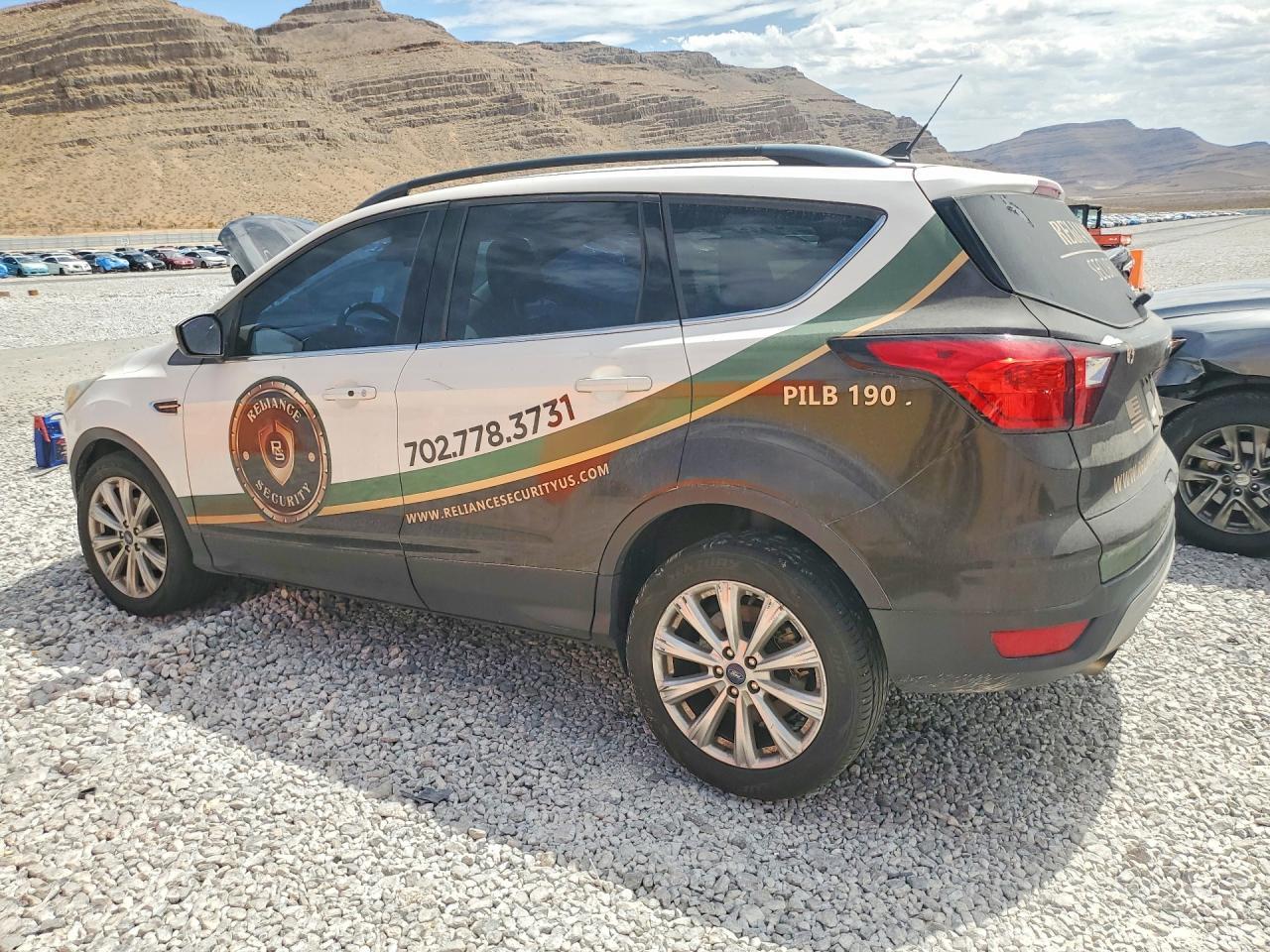 2019 Ford Escape Sel - zdjęcie 2