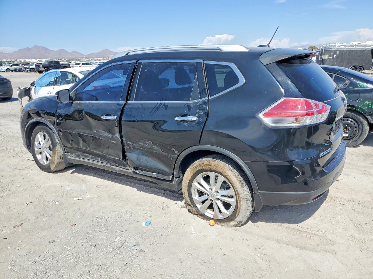 2015 Nissan Rogue Sv - zdjęcie 2