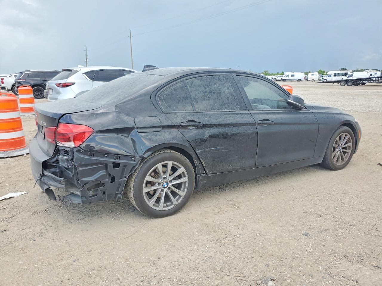 2018 BMW 320 I - zdjęcie 3
