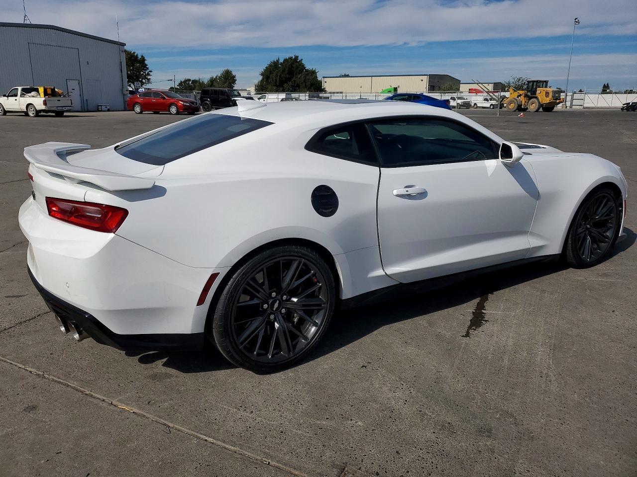2018 Chevrolet Camaro Zl1 - zdjęcie 3