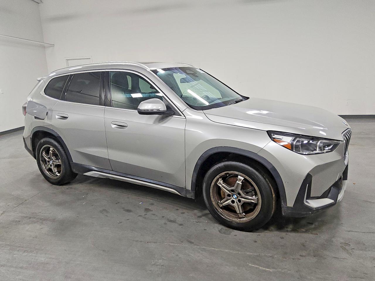 2025 BMW X1 xDrive28I - zdjęcie 4